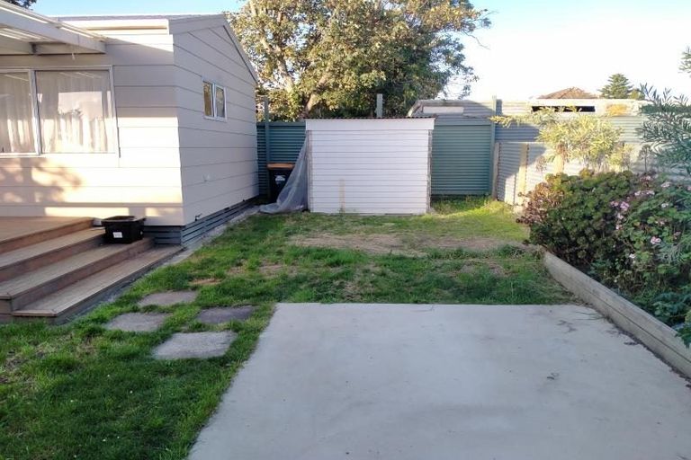 Photo of property in 12 Kauri Street, Roslyn, Palmerston North, 4414
