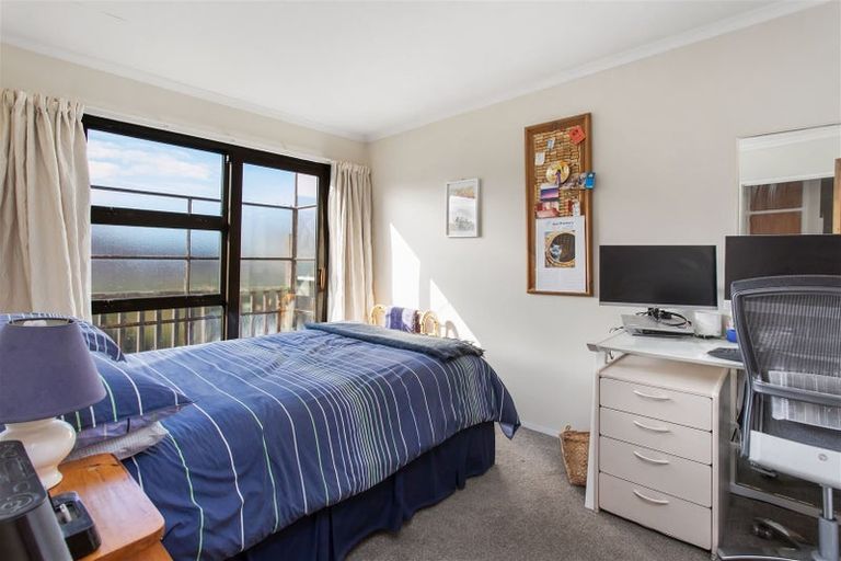 Photo of property in 1/124 Hamilton Avenue, Ilam, Christchurch, 8041