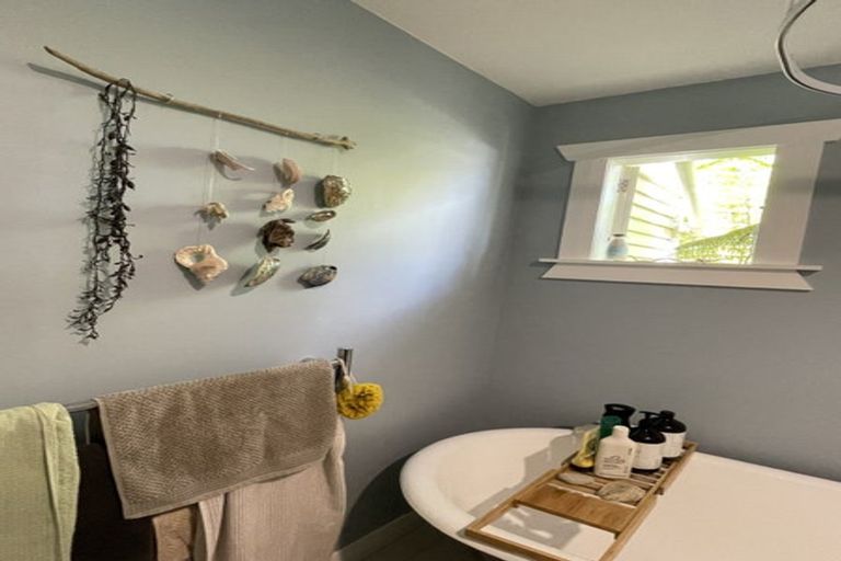 Photo of property in 22 St Michaels Avenue, Point Chevalier, Auckland, 1022