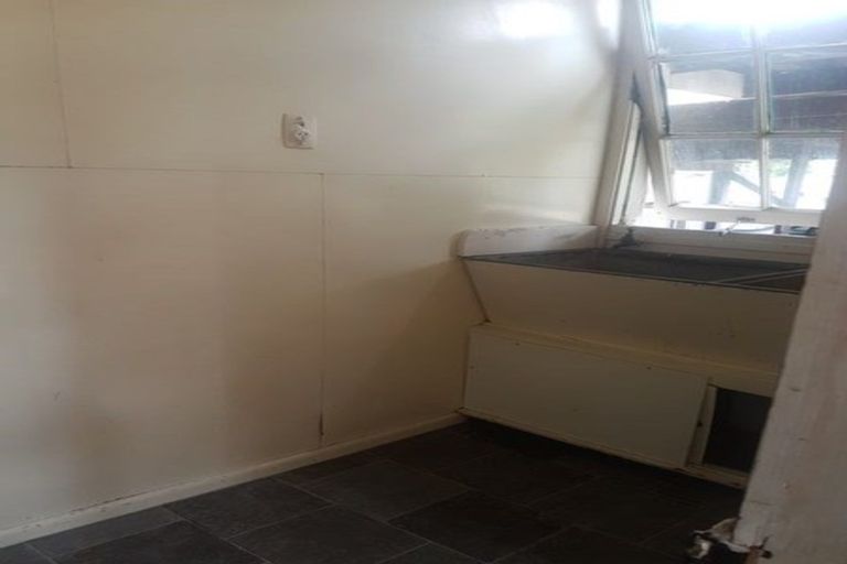 Photo of property in 146 Featherston Street, Palmerston North, 4410