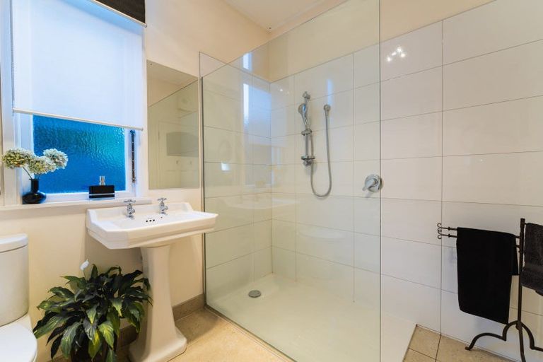 Photo of property in 139 Eglinton Road, Mornington, Dunedin, 9011