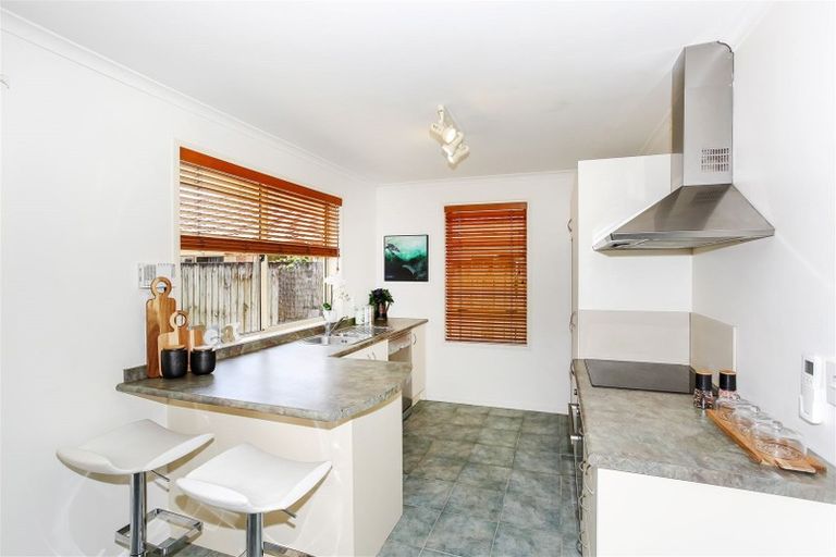 Photo of property in 34 Valley Road, Pukekohe, 2120