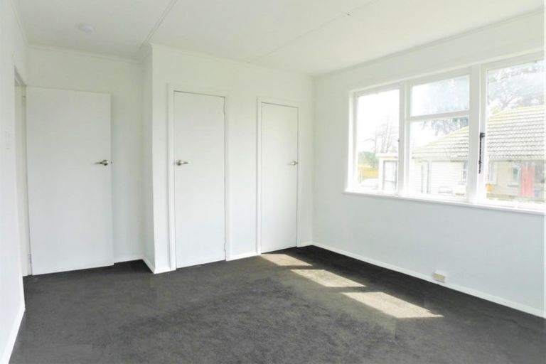 Photo of property in 88 Swaffield Road, Papatoetoe, Auckland, 2025