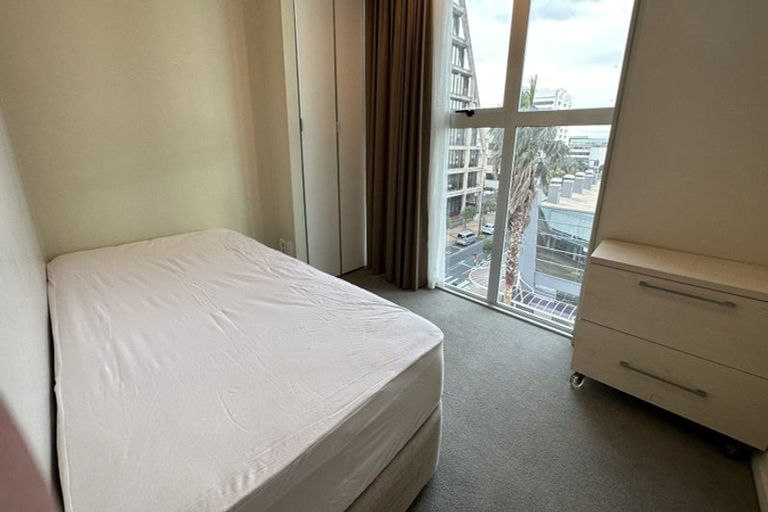 Photo of property in Proximity Apartments, 1507/17 Osterley Way, Manukau, Auckland, 2104