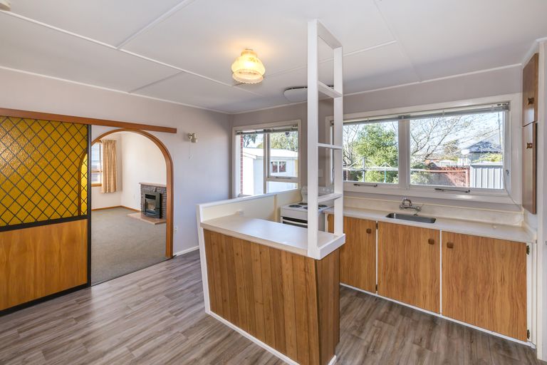 Photo of property in 32 Bournemouth Crescent, Aranui, Christchurch, 8061