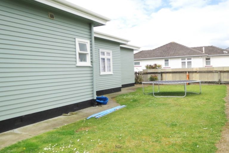 Photo of property in 15 Keepa Street, Levin, 5510