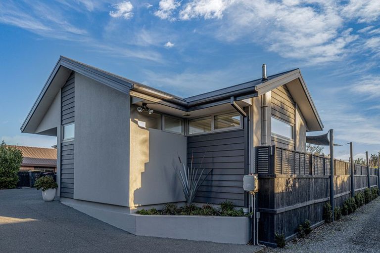 Photo of property in 103a Rocking Horse Road, Southshore, Christchurch, 8062