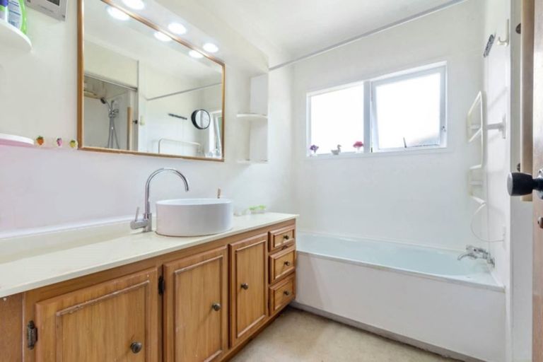 Photo of property in 41a Vincent Street, Howick, Auckland, 2014