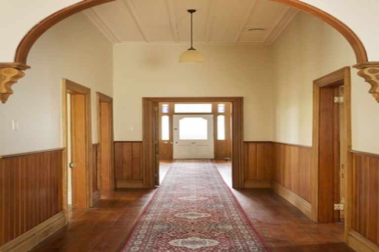 Photo of property in 32 Bellevue Road, Mount Eden, Auckland, 1024