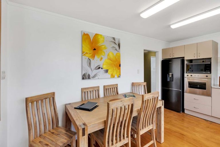 Photo of property in 3265 South Head Road, South Head, Helensville, 0874