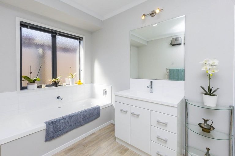 Photo of property in 56a Martin Street, Wallaceville, Upper Hutt, 5018