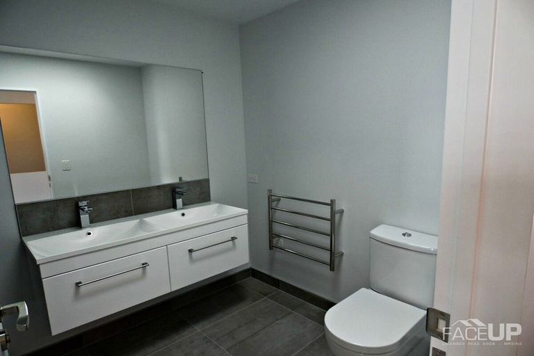 Photo of property in 4 Carder Court, Hobsonville, Auckland, 0618