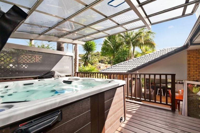 Photo of property in 20 Kate Sheppard Avenue, Torbay, Auckland, 0630