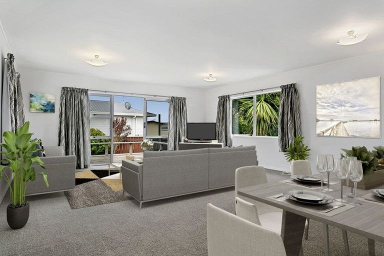 Photo of property in 35 Otupai Street, Two Mile Bay, Taupo, 3330