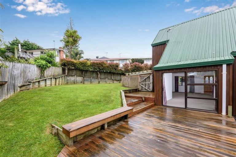 Photo of property in 76a Alexander Street, Cockle Bay, Auckland, 2014