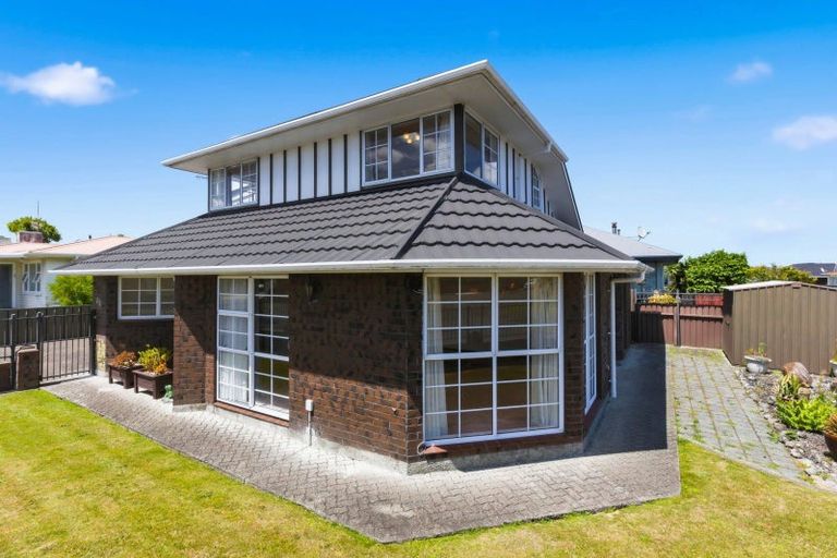 Photo of property in 22 Roosevelt Street, Levin, 5510