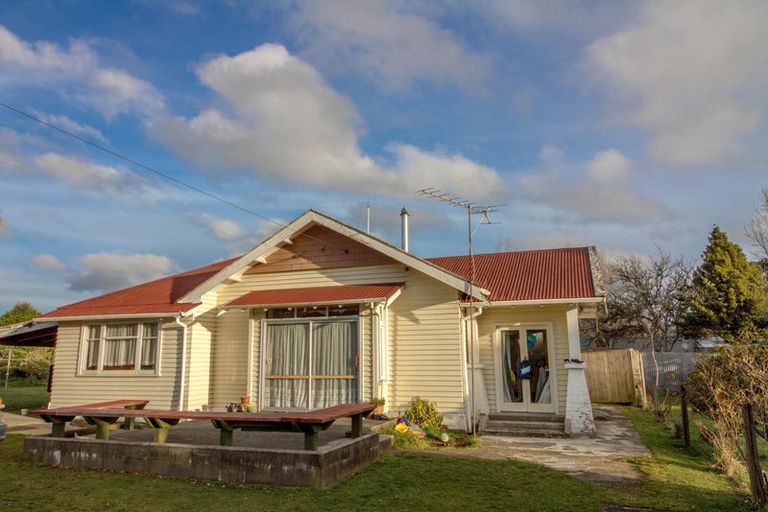 Photo of property in 42 Queen Street, Raetihi, 4632