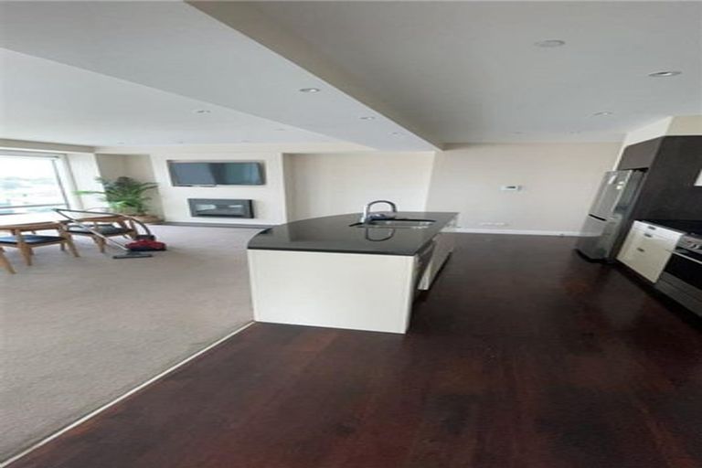 Photo of property in 4/28a Carlton Mill Road, Merivale, Christchurch, 8014