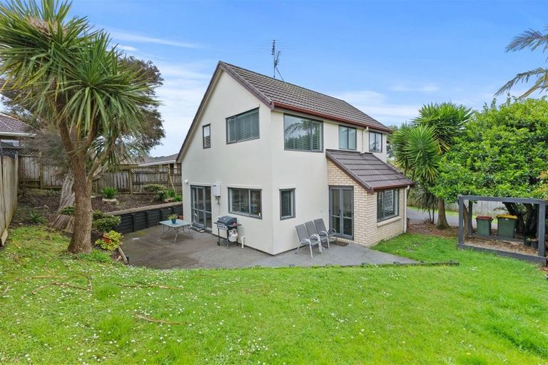 Photo of property in 31d Chieftain Rise, Goodwood Heights, Auckland, 2105