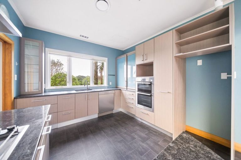 Photo of property in 4 Omar Street, Khandallah, Wellington, 6035