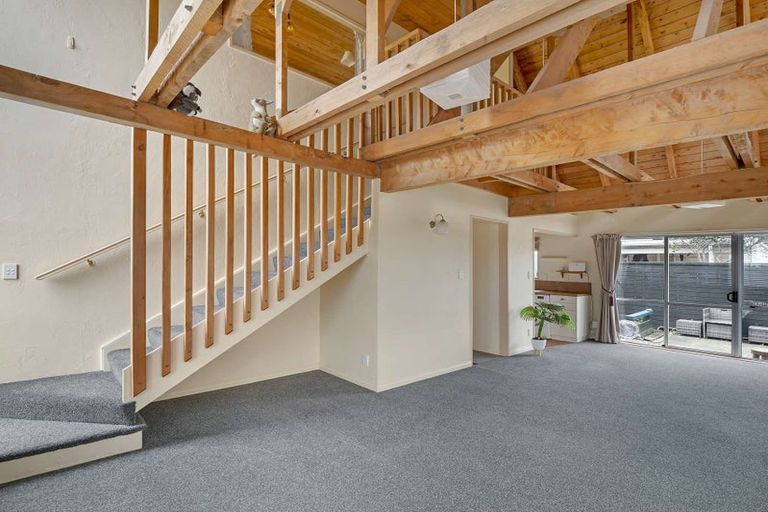 Photo of property in 8 Rosedale Place, Levin, 5510