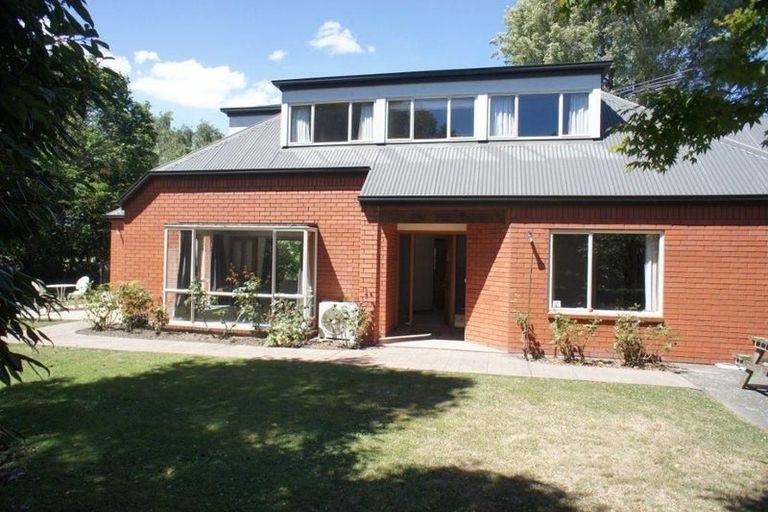 Photo of property in 67 Middleton Road, Upper Riccarton, Christchurch, 8041