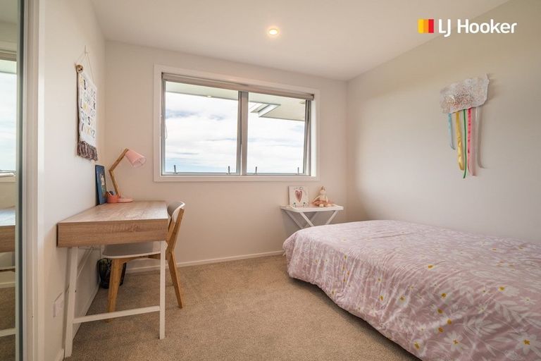 Photo of property in 25 Totara Close, Taieri Mouth, Brighton, 9091