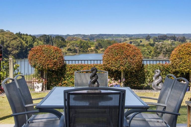 Photo of property in Waterview Estate, 26/4 Greystone Place, Omokoroa, 3114