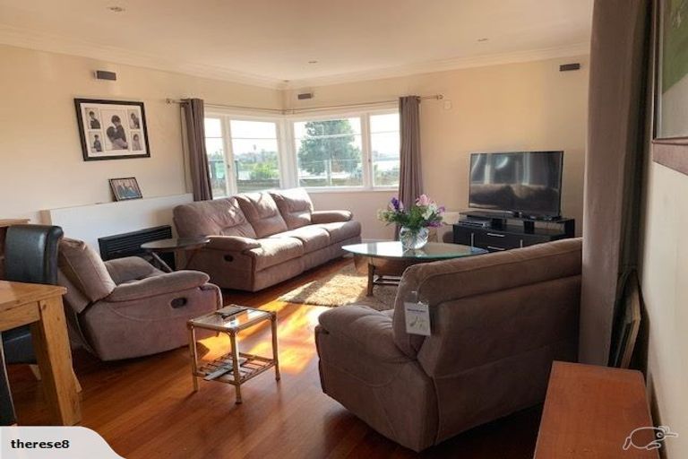 Photo of property in 22 Cliff Road, Papakura, 2110