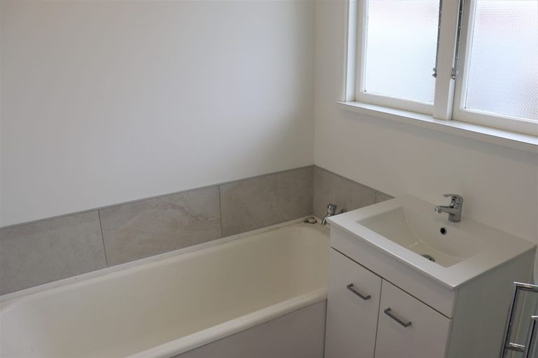 Photo of property in 13 Balmoral Street, Oamaru North, Oamaru, 9400