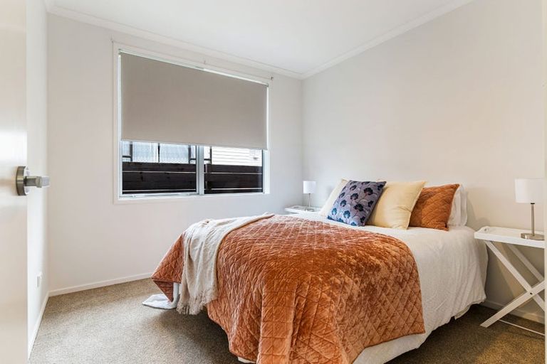 Photo of property in 16b Elizabeth Street, Orewa, 0931