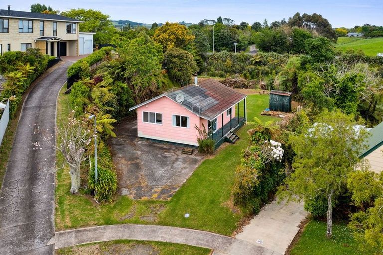 Photo of property in 11 Te Rangi Hiroa Place, Urenui, 4375