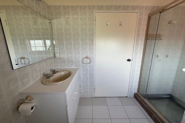 Photo of property in 53 Granger Road, Cockle Bay, Auckland, 2014