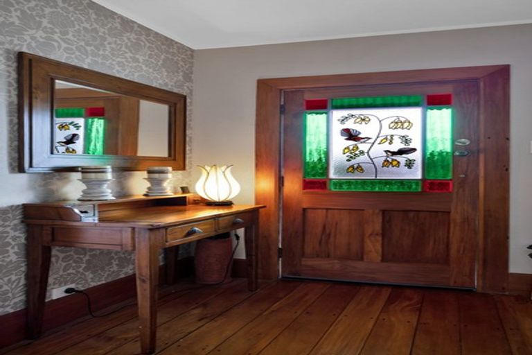 Photo of property in 13 Chilman Street, Strandon, New Plymouth, 4312