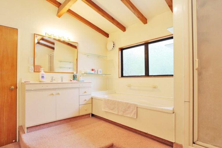 Photo of property in 15 Douglas Street, Winton, 9720