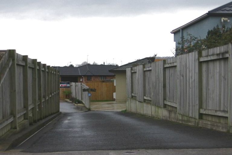 Photo of property in 31 Logan Way, Kelvin Grove, Palmerston North, 4414