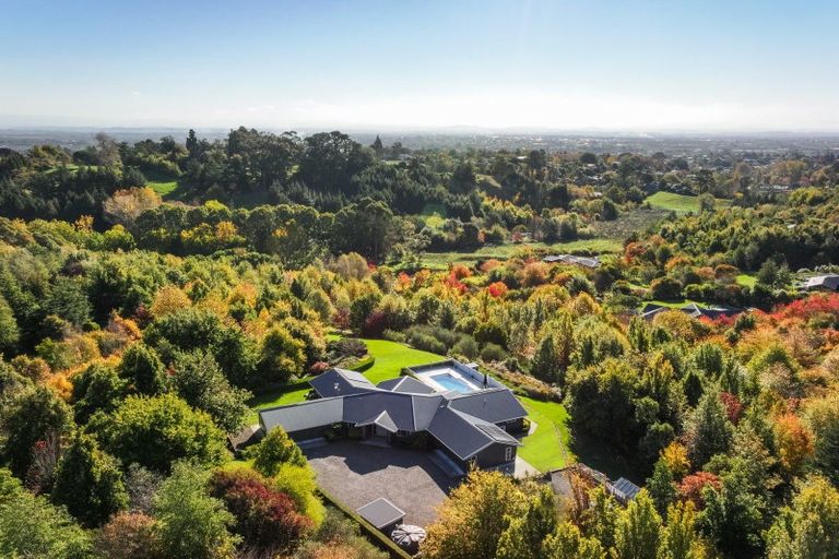 Photo of property in 12 Spur Road, Havelock North, 4130