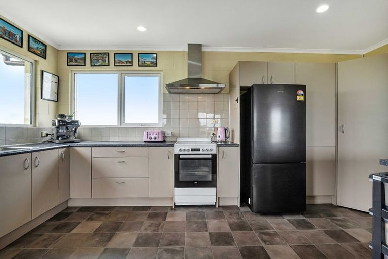 Photo of property in 204a Tai Road, Opunake, 4681