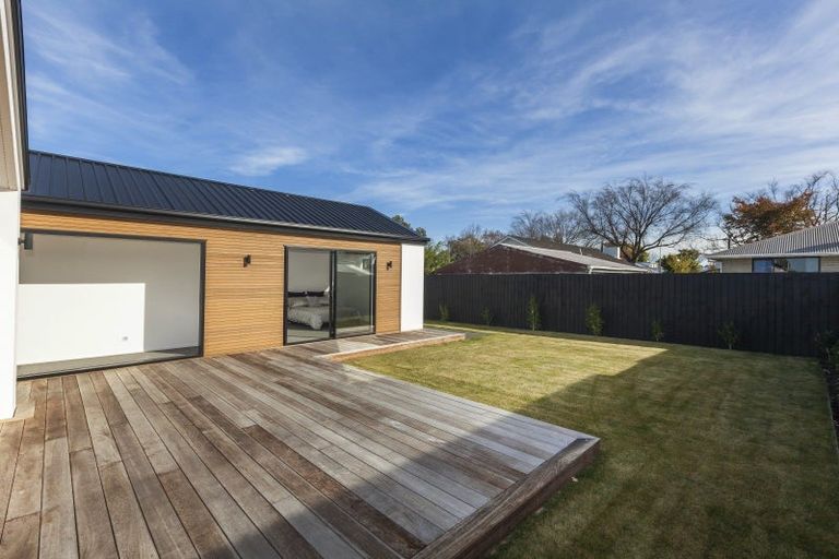 Photo of property in 94 Sarabande Avenue, Redwood, Christchurch, 8051