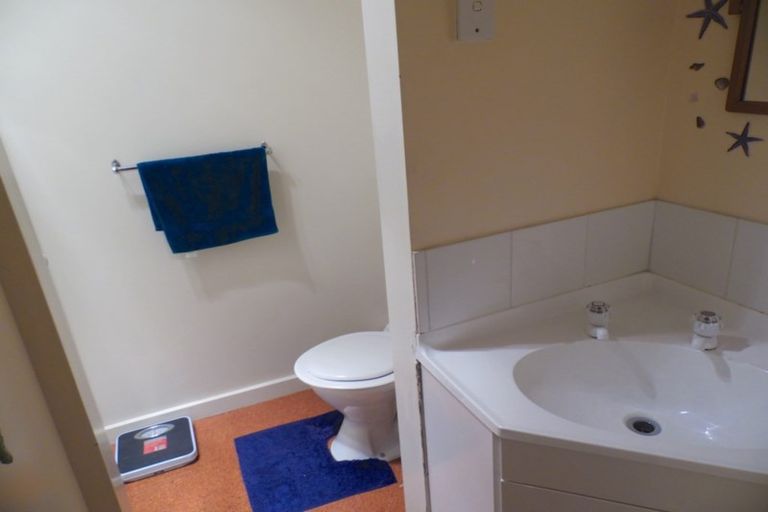 Photo of property in 2 Resolution Place, Bryndwr, Christchurch, 8053