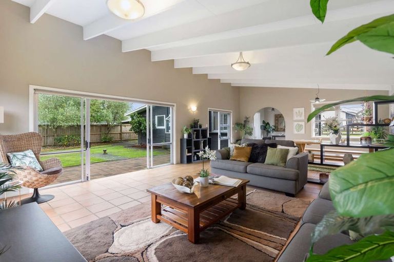 Photo of property in 9 Monument Road, Clevedon, Papakura, 2582