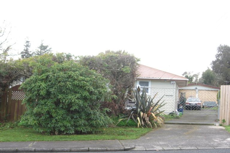 Photo of property in 18 Bowater Place, Manurewa, Auckland, 2102