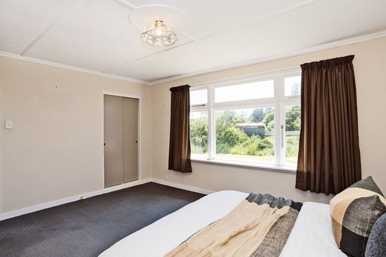 Photo of property in 50 Watt Road, Otatara, Invercargill, 9879