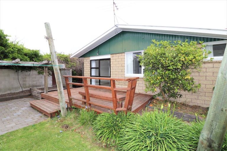 Photo of property in 4 Leeman Place, Redwood, Christchurch, 8051