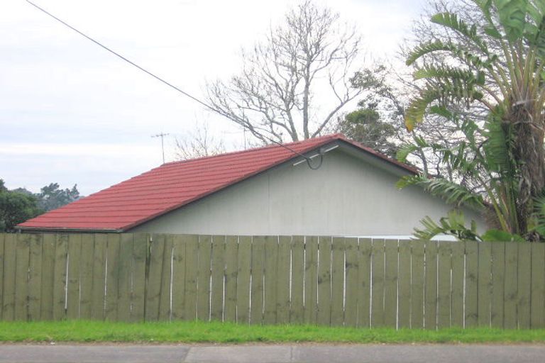 Photo of property in 101 Don Buck Road, Massey, Auckland, 0614