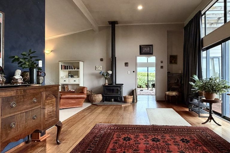 Photo of property in 18 Top Road, Dairy Flat, Albany, 0792