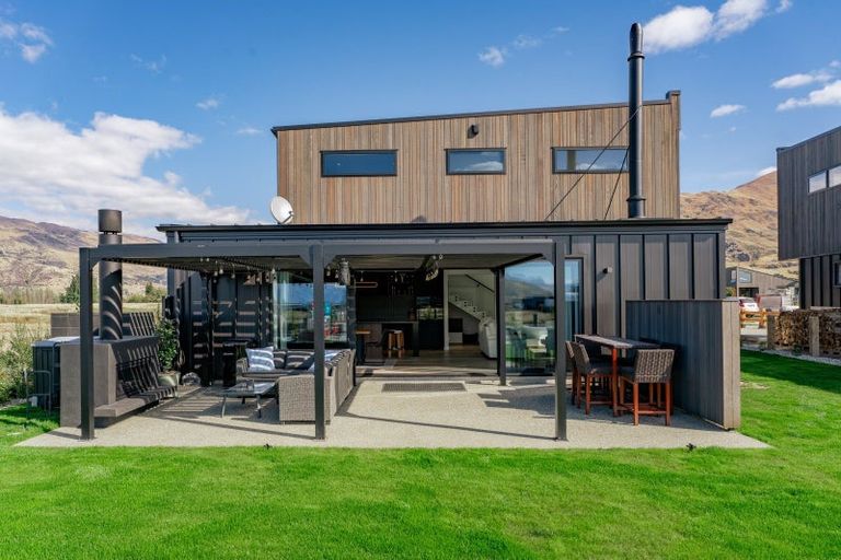 Photo of property in 3b Wallace Place, Westown, New Plymouth, 4310