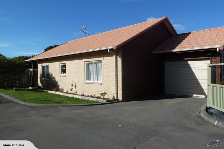 Photo of property in 12 Pattie Street, Petone, Lower Hutt, 5012