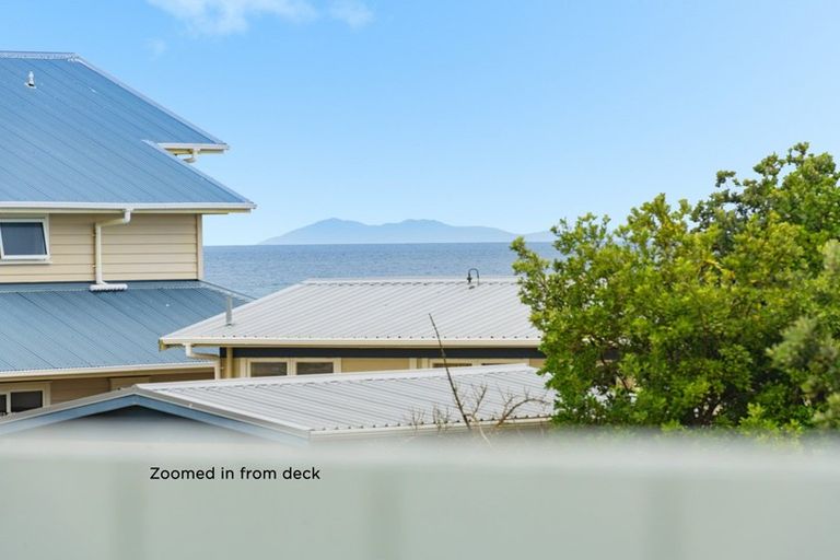 Photo of property in 94 Karewa Parade, Papamoa Beach, Papamoa, 3118