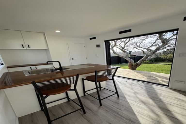 Photo of property in 195 Ngamotu Road, Spotswood, New Plymouth, 4310